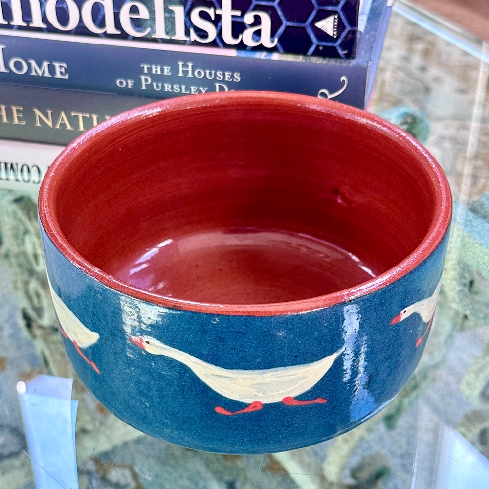 Vintage Pottery Ceramic Navy Glazed Terra Cotta Bowl w/ Running Goose Motif - Picture 6 of 15